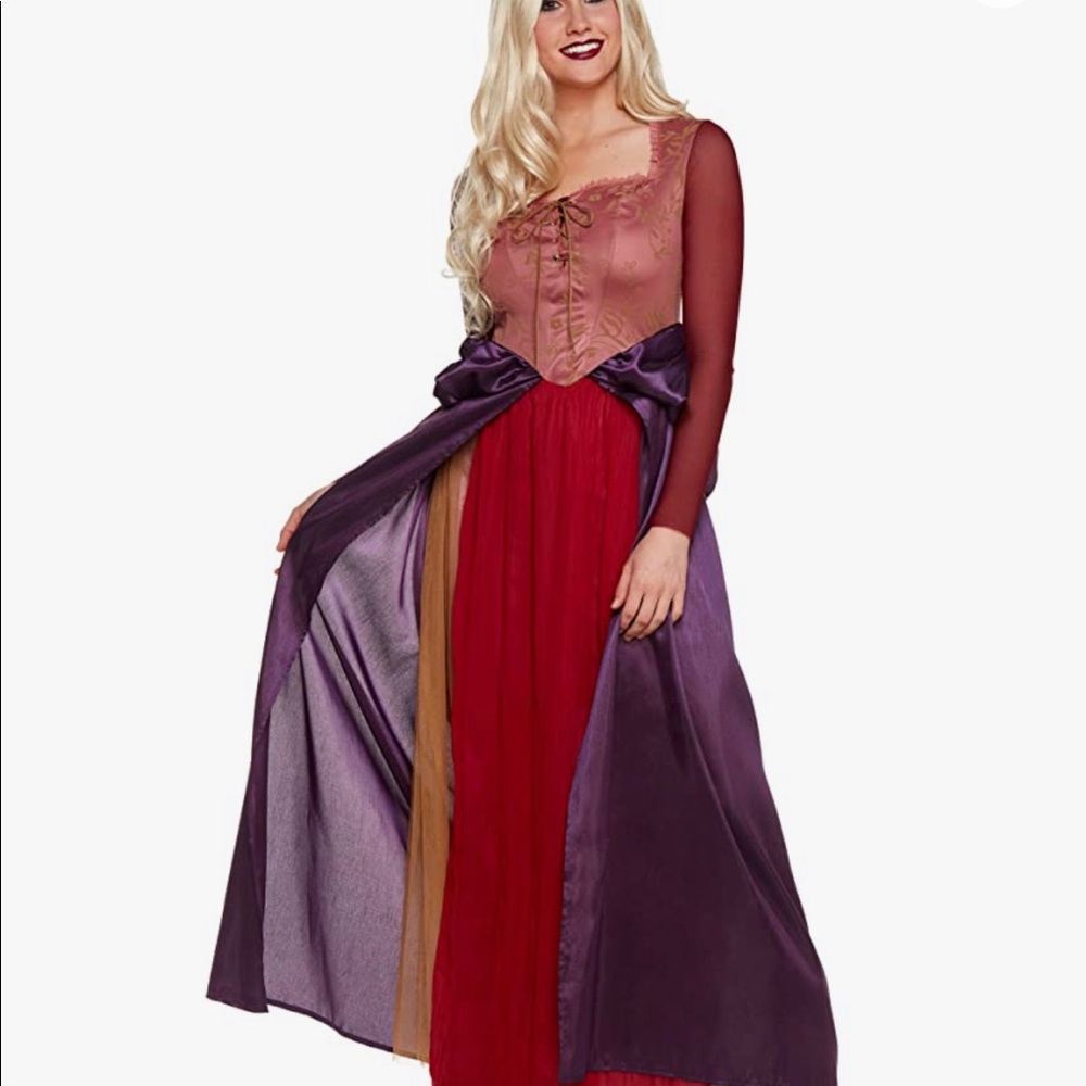 Sarah Sanderson Halloween costume